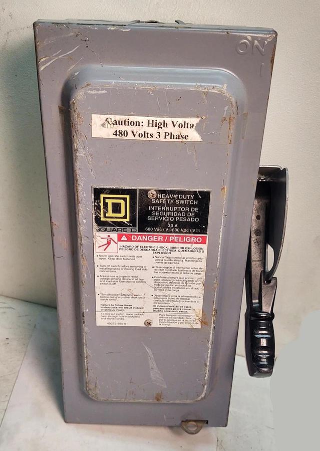 Used Square D H361N Single Throw Fusible Disconnect Switch 30A Type 1 600VAC W Fuses