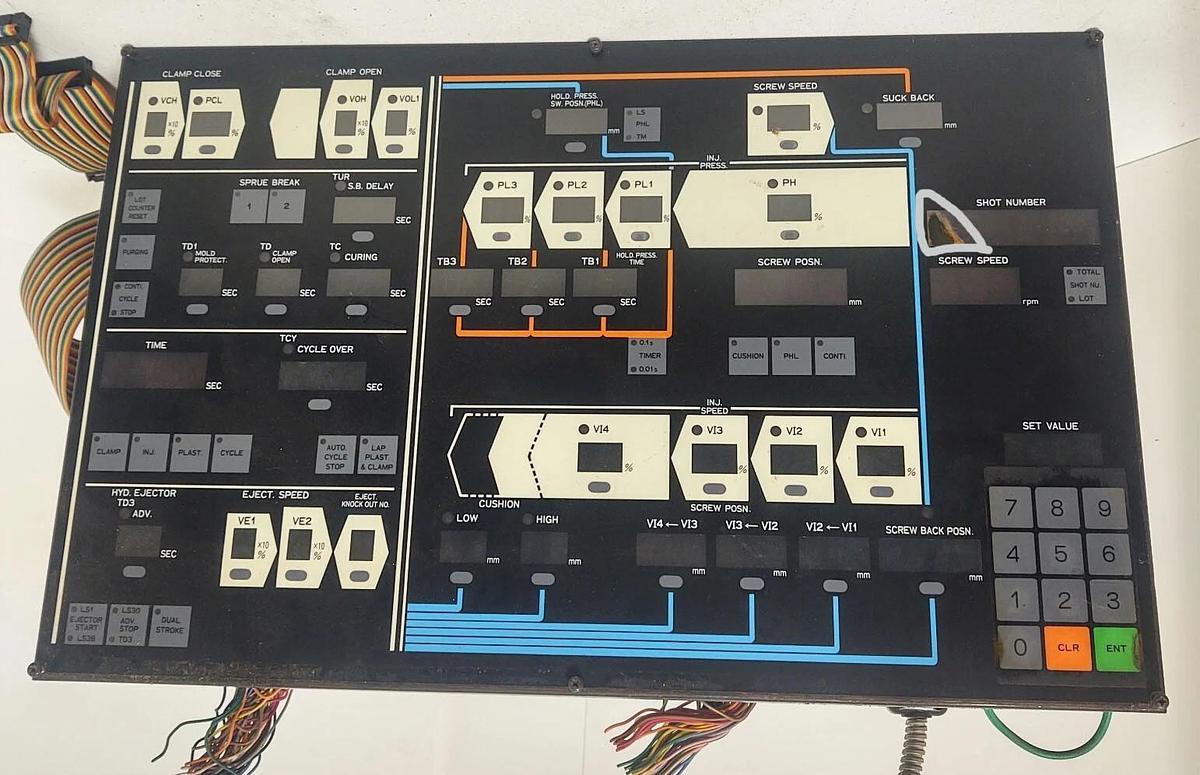 Used 🔥Mitsubishi Molding Machine 3A133072 HMI Operator Display Control Panel
