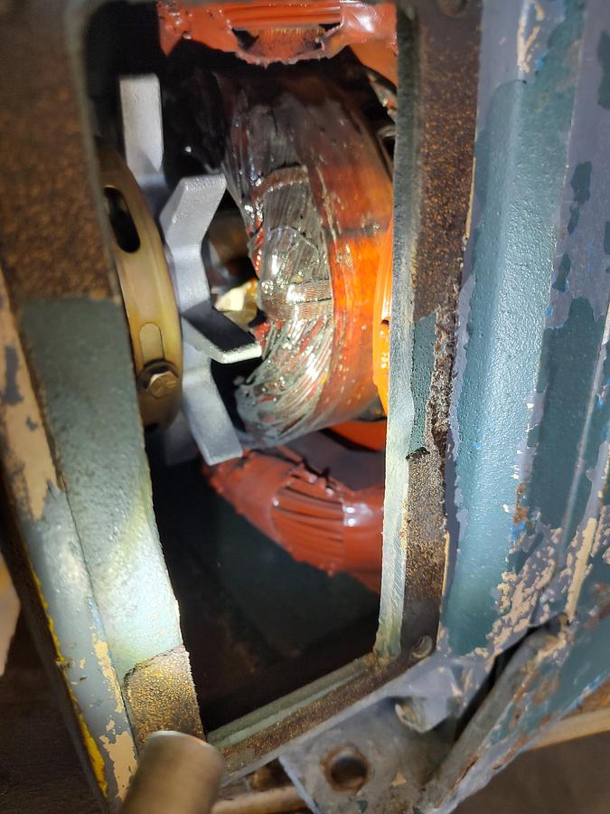 Used Reliance Electric DC Motor 500V-DC 1750/2300RPM 20HP B2810ATZ