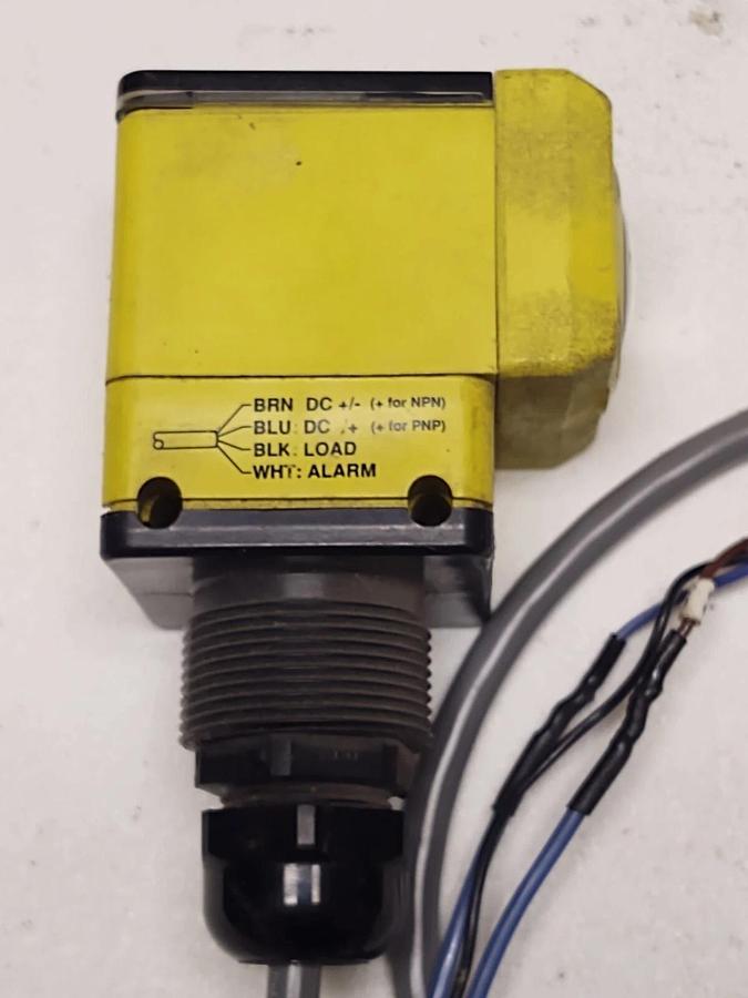 Used BANNER OSBCV OMNI-BEAM LASER HEAD SENSOR with OPBT2QD POWER BLOCK 10-30 VDC