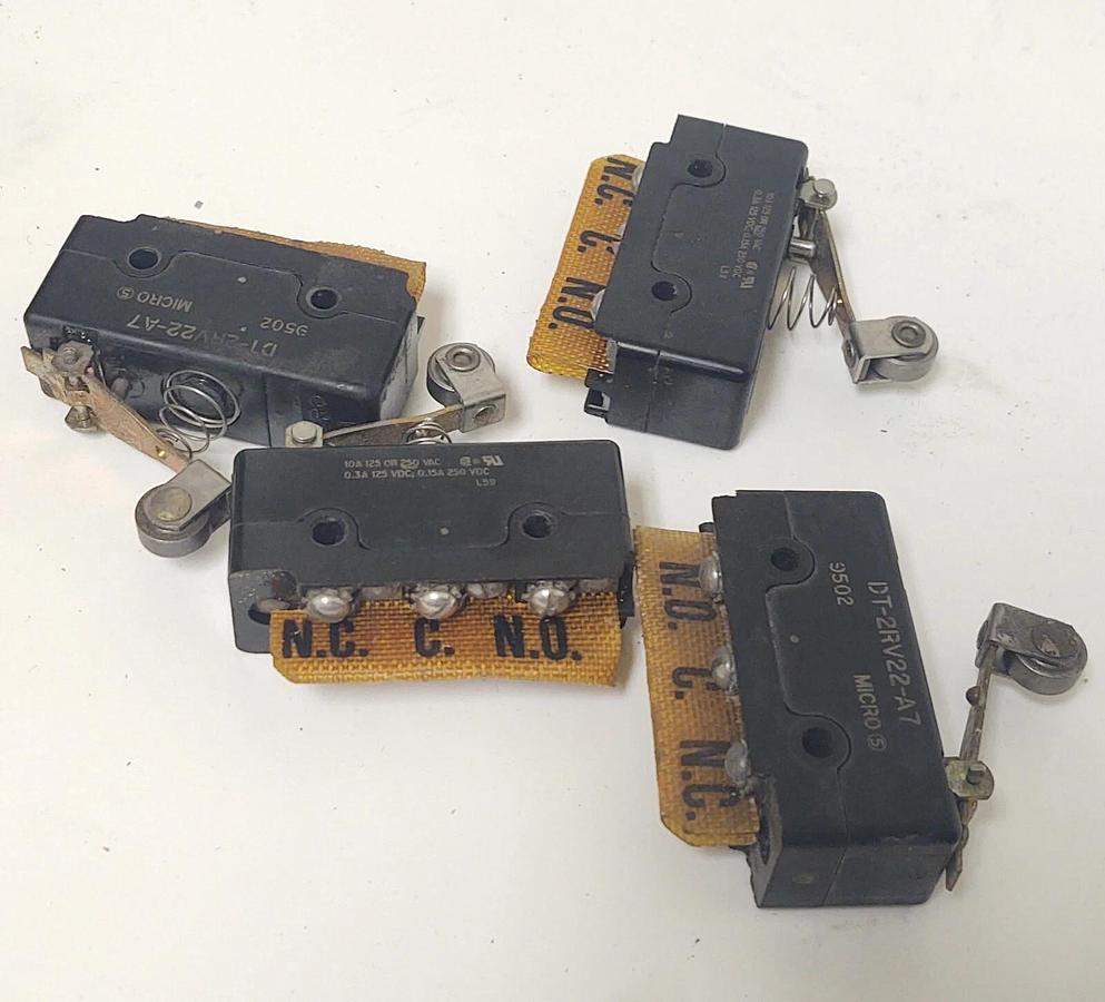 Used 🔥 (4 PCS LOT) Honeywell DT-2RV22-A7 SNAP MICRO SWITCH