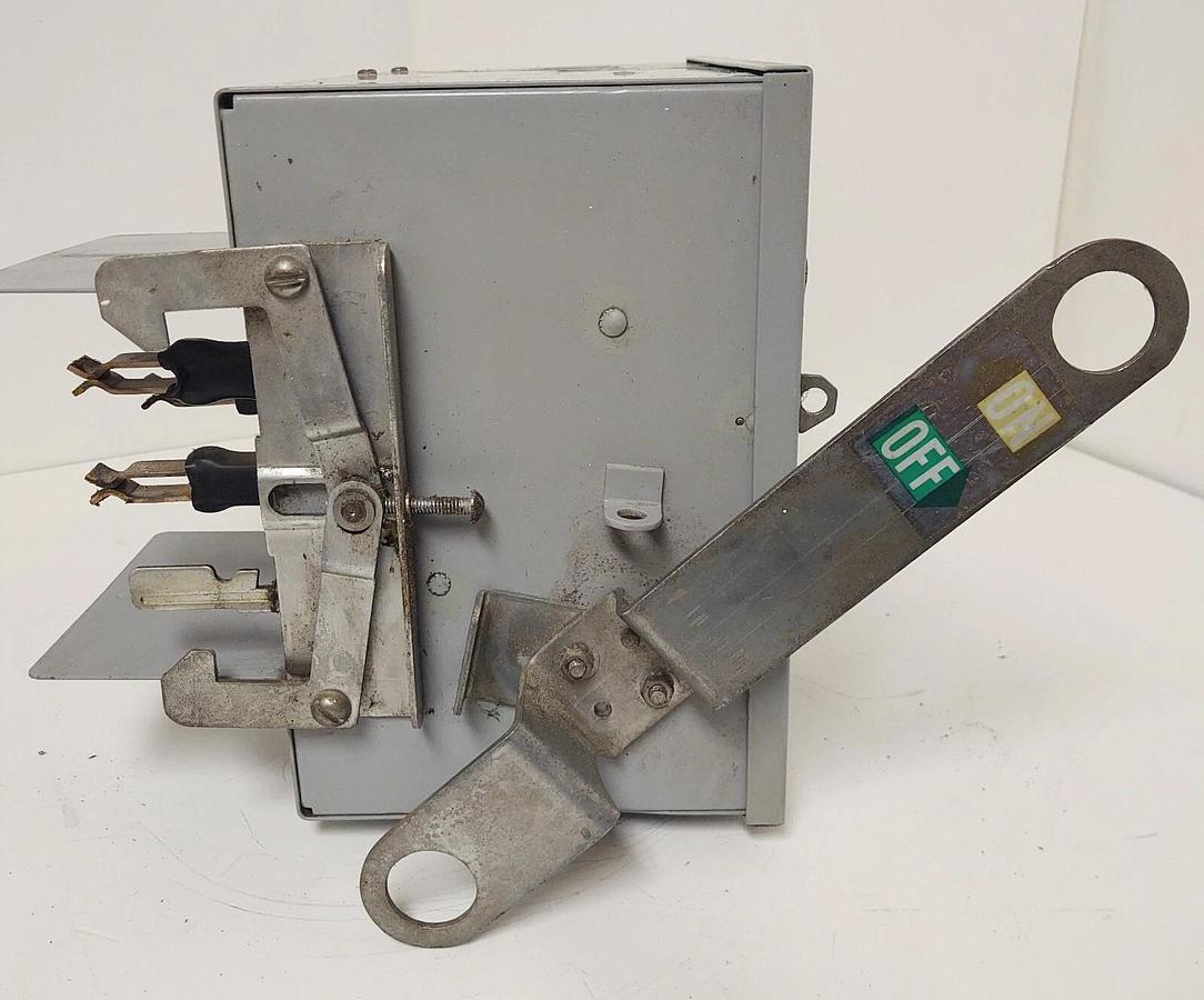 Used 🔥 ITE SIEMENS RV361 30 AMP 600V 3W FUSIBLE BUSWAY SWITCH BUS PLUG W/FUSES