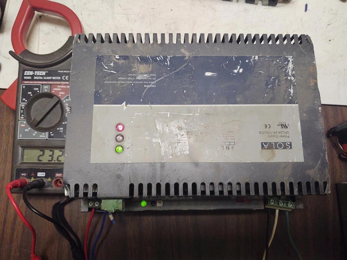 Used (WORKING) SOLA SFL24-24-100UDS POWER SUPPLY 50/60 HZ, 115/230 VAC, 24VDC 24A