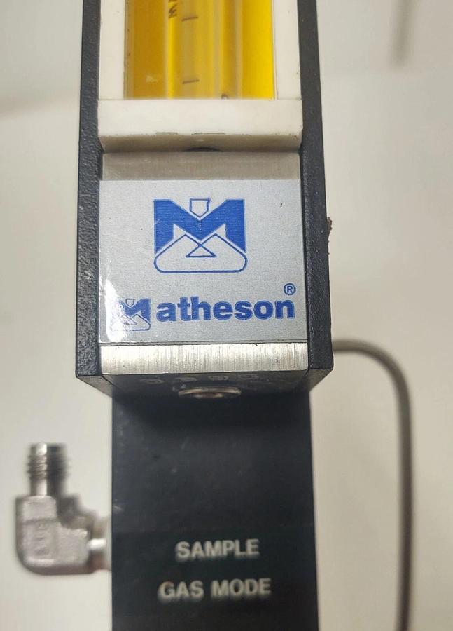 Used 🔥 Matheson Flow Rate Indicating Meter FM-1000 J1-4B101-J010 Whitey SS-42XF2