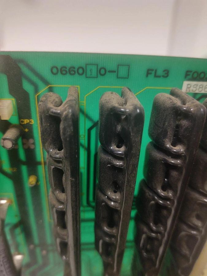 Used 🔥TOSHIBA FL3 F0031540 RS86080 CIRCUIT BOARD MOLDING MACHINE