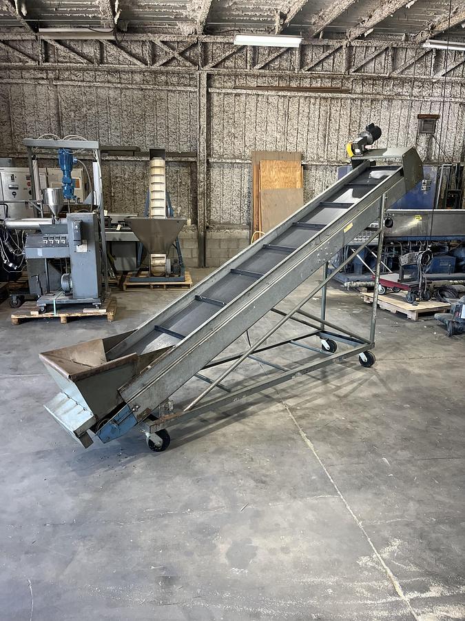 Used 18" x 12' Cleated Conveyor 110v Single phase