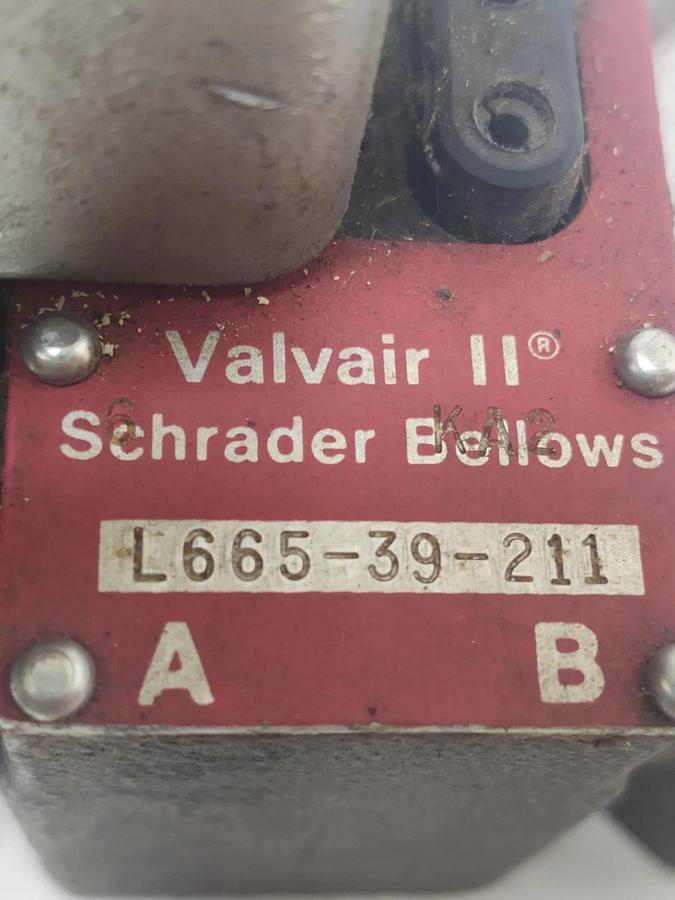 Used 🔥(QTY 2) Schrader Bellow L665-39-211 Double Solenoid Pneumatic Valve 120V Coil