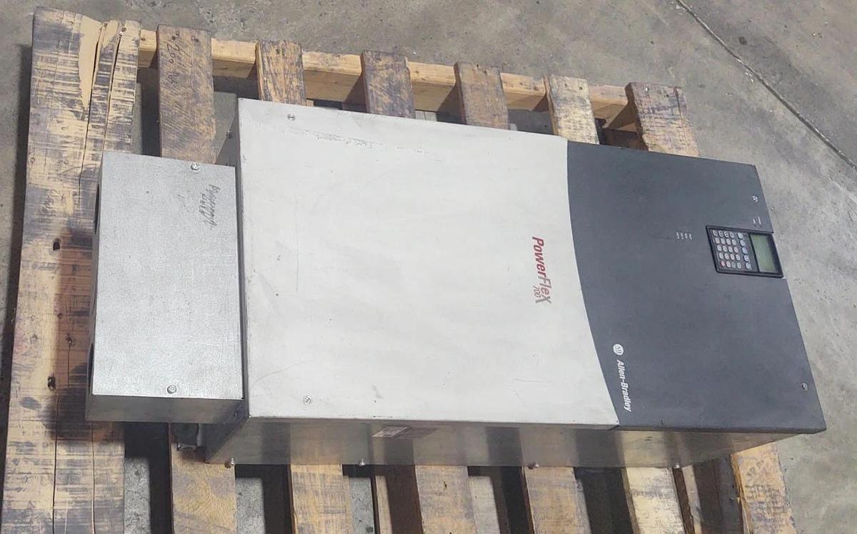 Used 🔥ALLEN BRADLEY 20BD156A3ANNANCO Power Flex 700, 125Hp, VFD, 156A