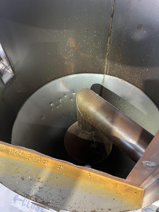 Used CONAIR CH33-21 21 Cu Ft drying hopper