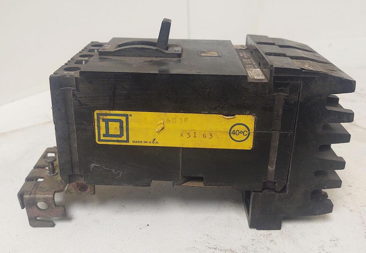 Used 🔥30A SQUARE D CIRCUIT BREAKER 3 POLE 600VAC TYPE FA 36030