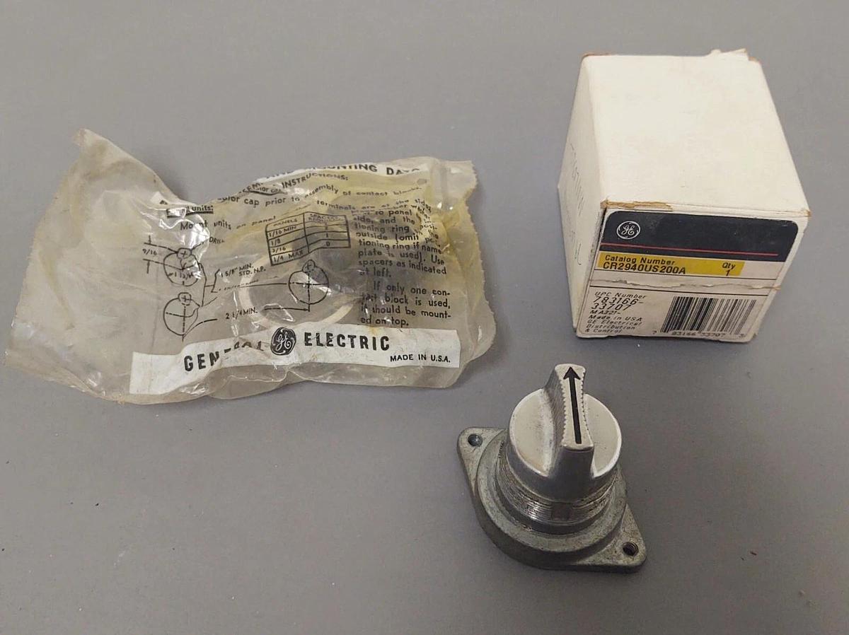 🔥GENERAL ELECTRIC CR2940US200A Spring Return 3 Position