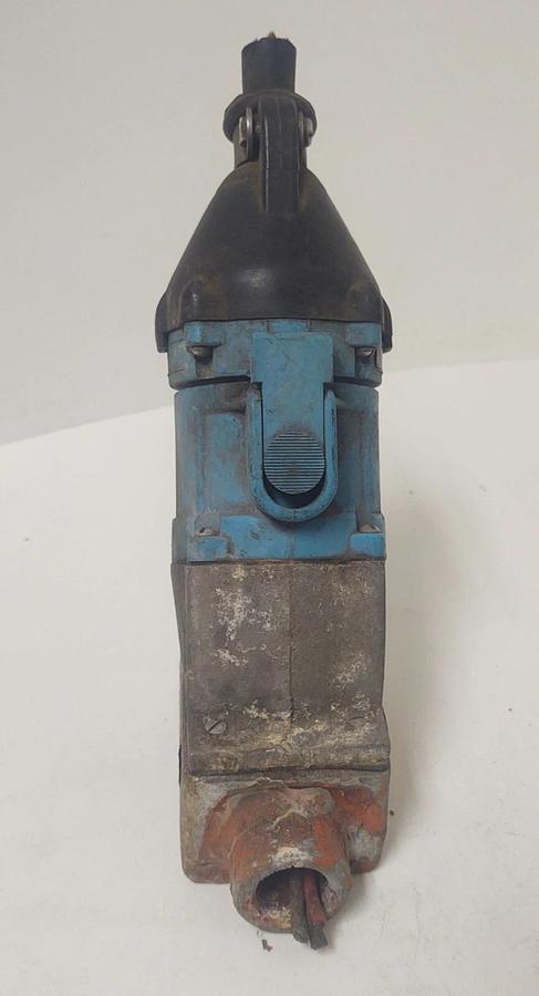 Used 🔥RUSSELLSTOLL LOCKING RECEPTACLE WITH BASE 3F0414 & 3MP414 PLUG 30A 600V