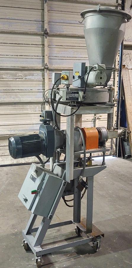 Used Werner & Pfleiderer ESB-45 Extrusion SIDE FEEDER MIXER BLENDER TWIN SCREW HOPPER