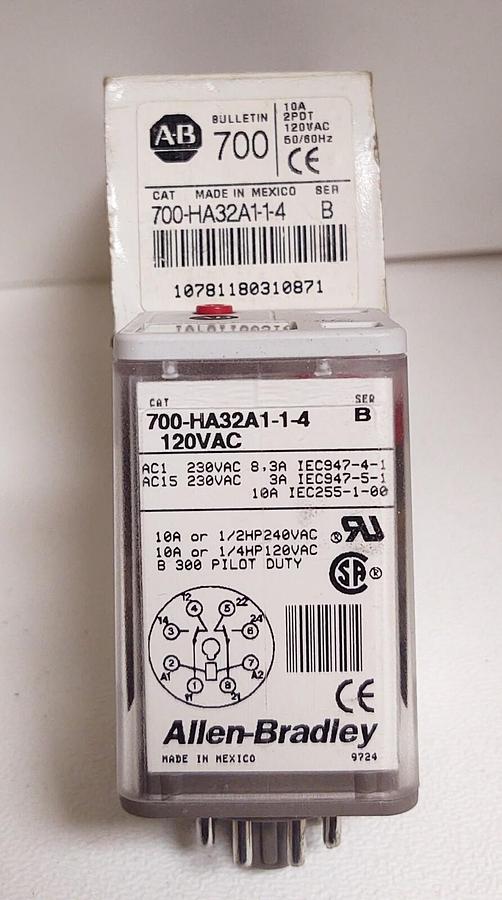 NIB Allen-Bradley 700-HA32A1 2-Pole Relay 120 VAC Coil 8 PIN
