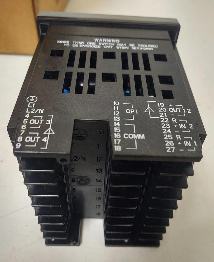 🔥NEW - HONEYWELL DC3200-EE-200R-200-00000-E0-0 TEMPERATURE CONTROLLER