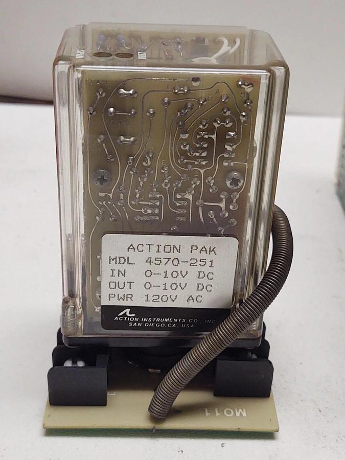Used Action Pak MDL4570-251, MDL4570251, With Socket Base 0-10 VDC Scale Input