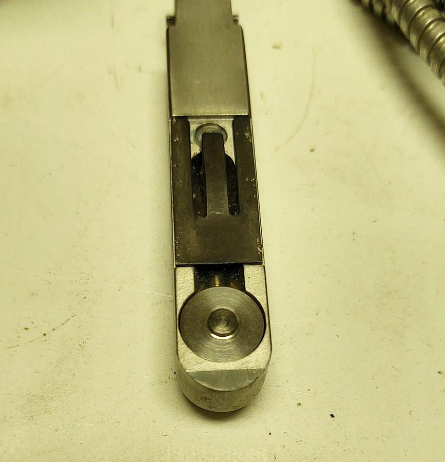 NEW DME CAVITY PRESSURE TRANSDUCER SLIDE SENSOR 405-C 405C 2000LBS 450*F