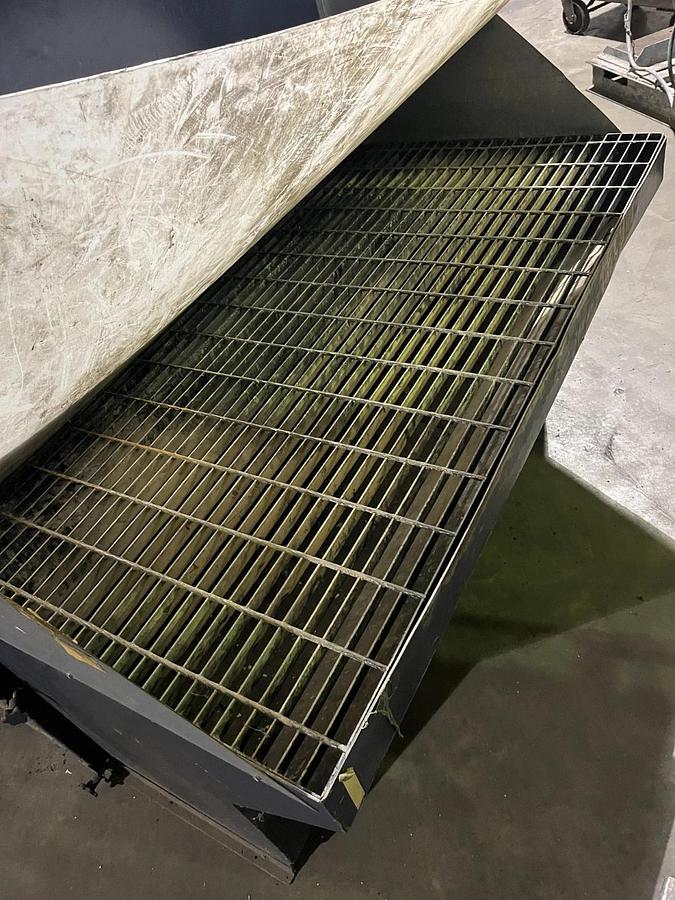 Used Uni-wash/Polaris V-4500 Downdraft Bench 5 hp 32"X60" Work Area Hepa Filters