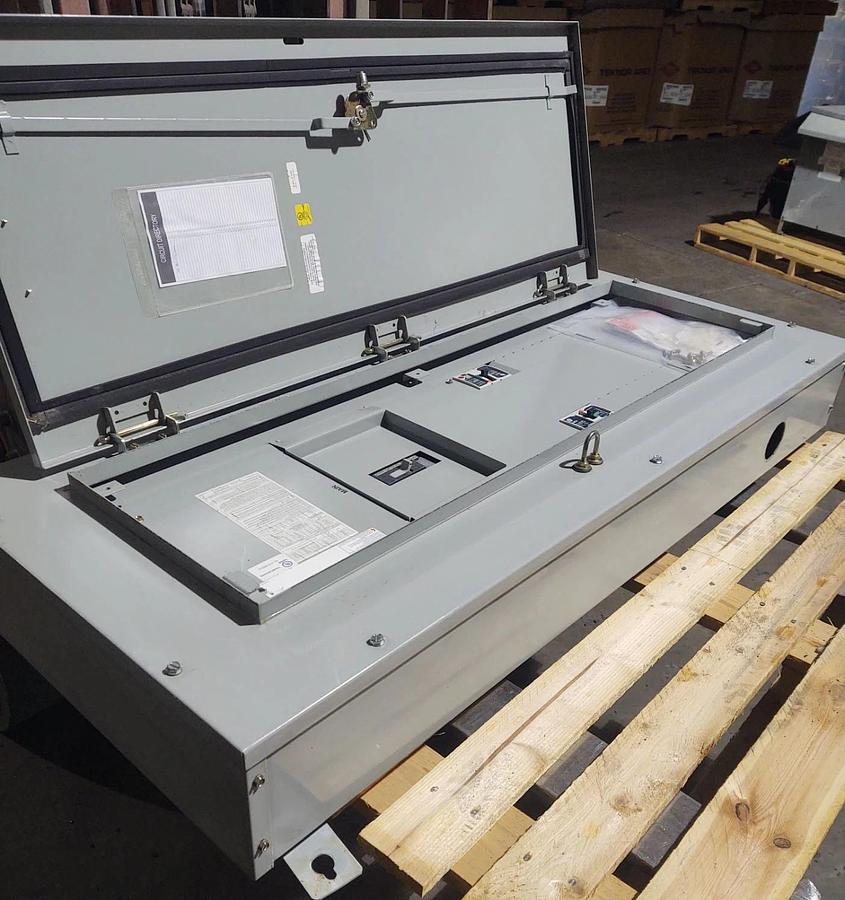 Used 🔥GE ASF3242KTX 225 Amp 480Y/277V 3 Phase 3R Outdoor Panelboard W/ BREAKERS