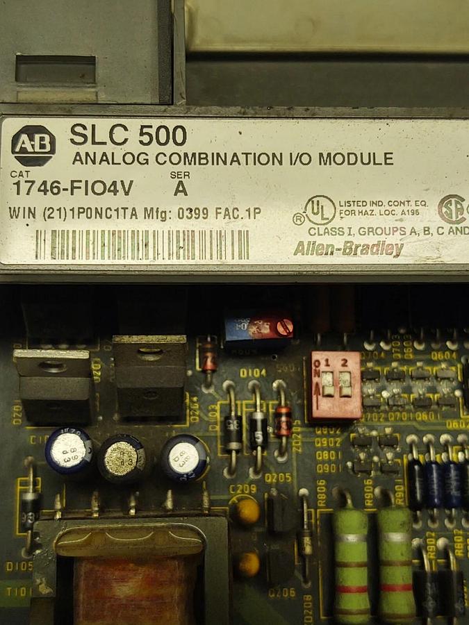 Used 1746-FIO4V  Allen Bradley SLC 500 Analog Combo Module 1746FIO4V 1746-F1O4V