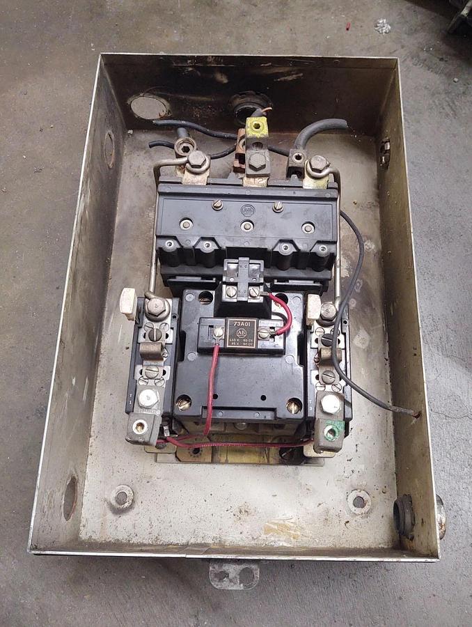 Used 🔥ALLEN-BRADLEY Enclosed Box Size #3 Motor Contactor Starter 110V Coil 73A01