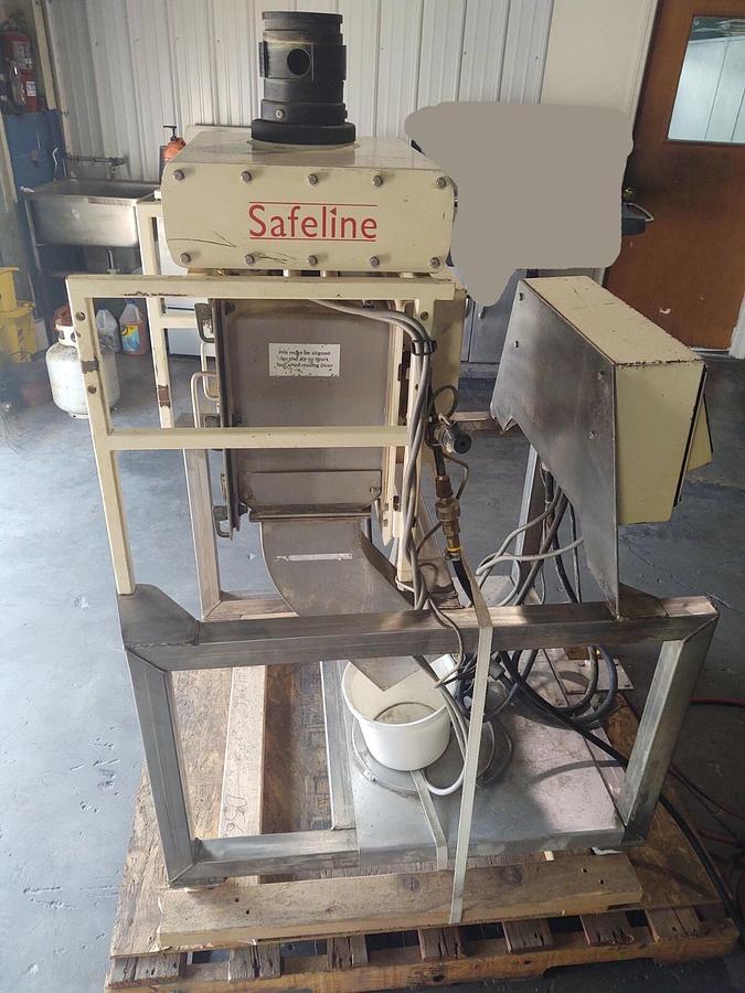 Used 🔥 TESTED 4" SAFELINE FLOW THROUGH TUNNEL GRAVITY METAL DETECTOR SEPERATOR 120V