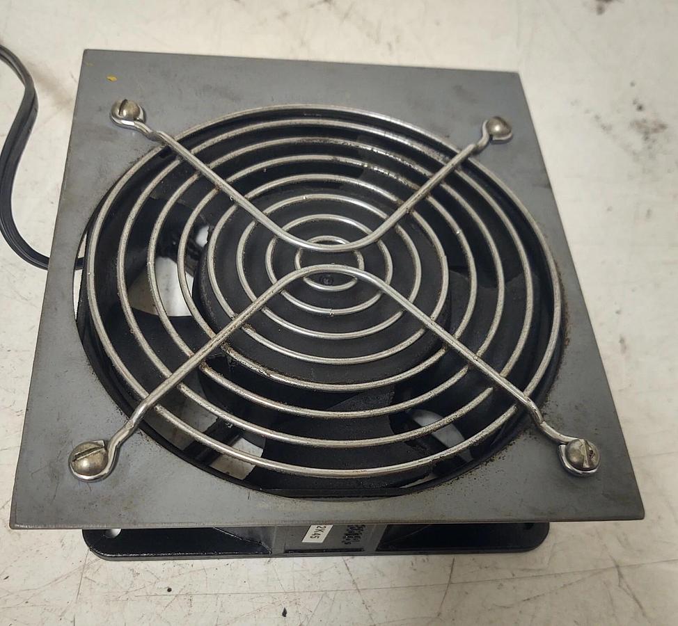 Used 🔥 Dayton 4WT48 Axial Fan, Square, 115V Ac, 1 Phase, 70/76 Cfm Cabinet Cooler