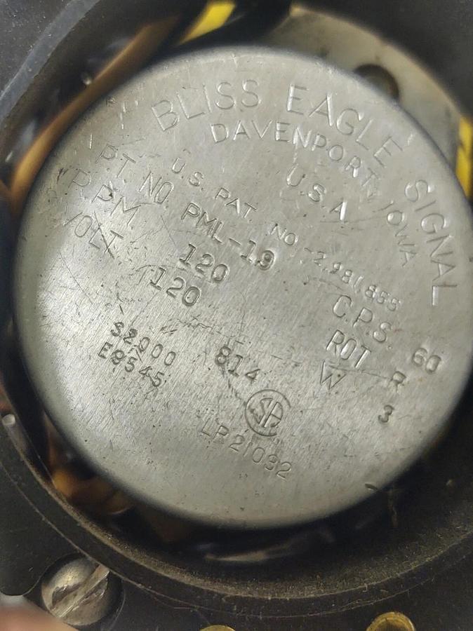 Used 🔥 EAGLE SIGNAL Timers 120V 5 Sec / 60 Sec Parts Only Untested Flex Cycle