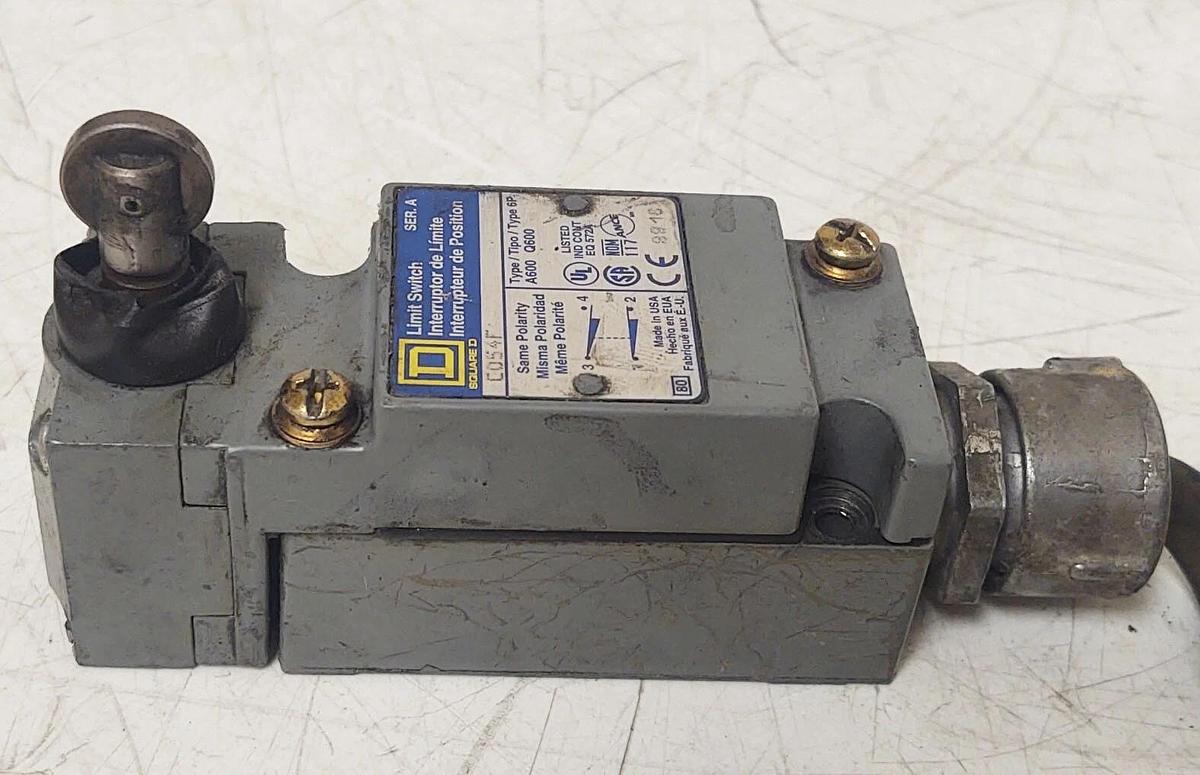 Used 🔥NICE SQUARE D C054F Industrial Limit Switch, Roller Plunger View Pictures