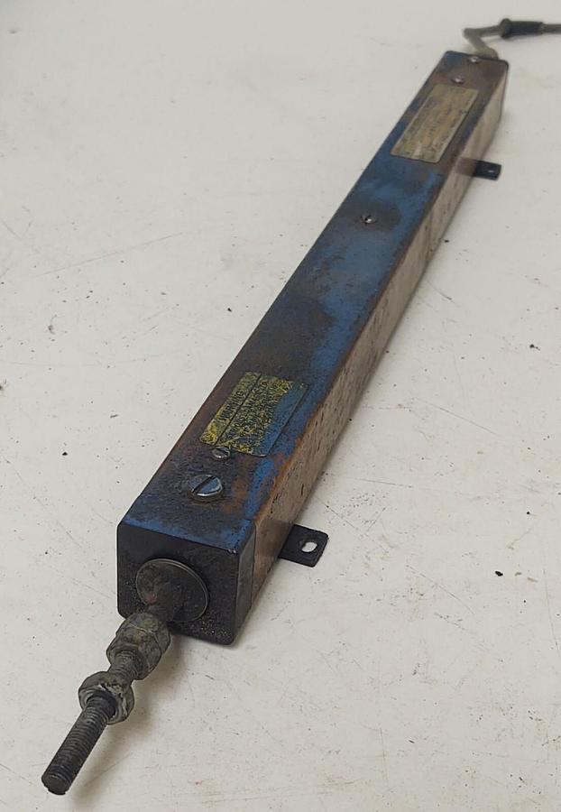 Used 🔥 Waters Longfellow 12" Linear Motion Position Transducer LFT-12/300-0A5