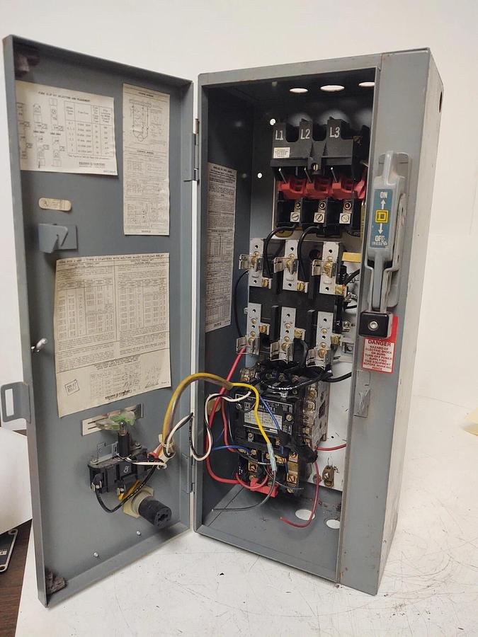 Used Square D Size 1 Combination Motor Starter Disconnect 8538SCG14CFP2TX12 120V Coil