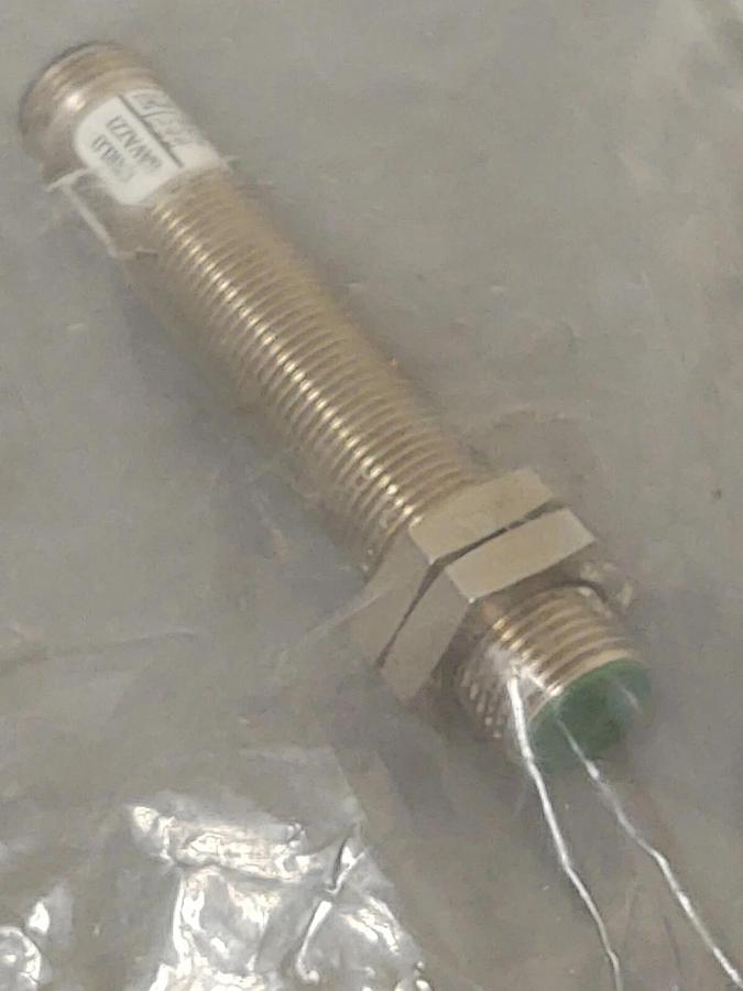 🔥NEW CARLO GAVAZZI IA12ALF02POM1 Proximity Sensor PNP-NO
