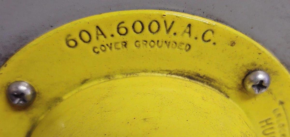Used Hubbell HBL26421 3-Pole 4-Wire Grounding Flanged Receptacle 60 Amp 600VAC Lock