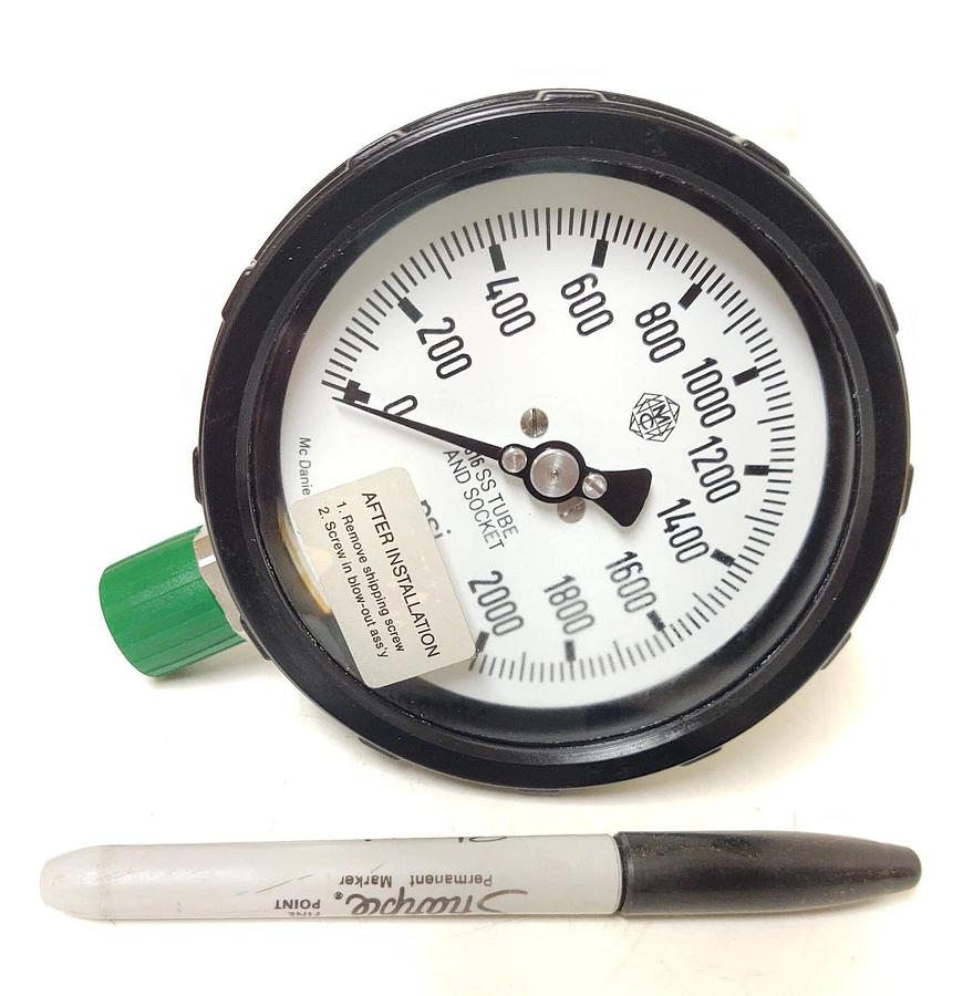 4" McDaniel Controls AB 80521 Pressure Gauge 316 Stainless 1/2" NPT 0-2000 PSI