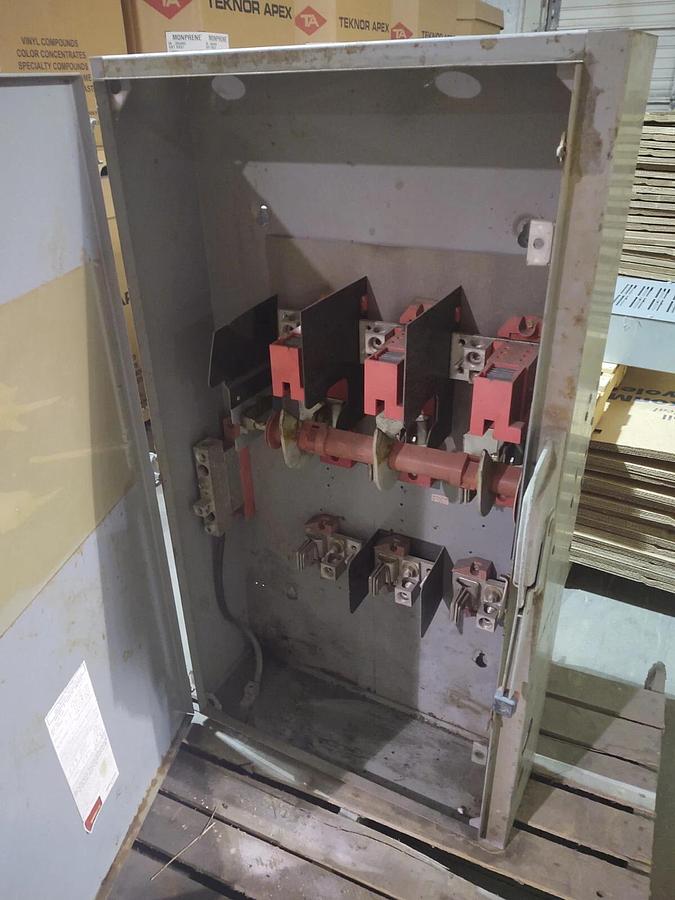 Used Square D H365, Series E, 400 Amp, 600 Volt, 3P4W, Fusible Disconnect