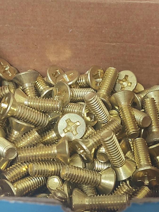 🔥 FPHMS BR 5/16-18 X 1" Brass Flush Phillips Head Machine Screw Qty 100