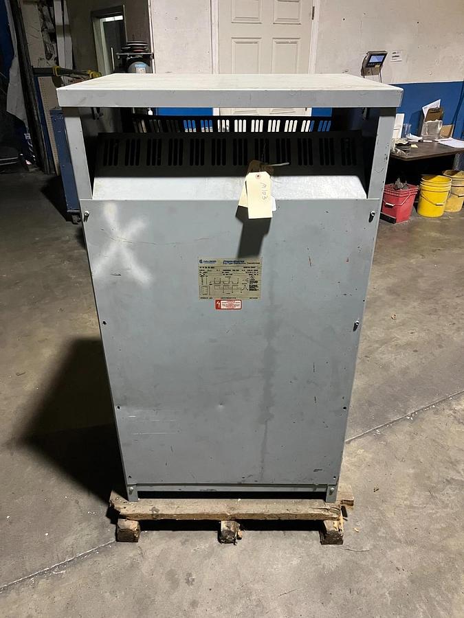 Used Challenger 300 KVA Transformer 303-435-Mod.5 Pri. 480 Delta Sec 480Y/277 3 Phase