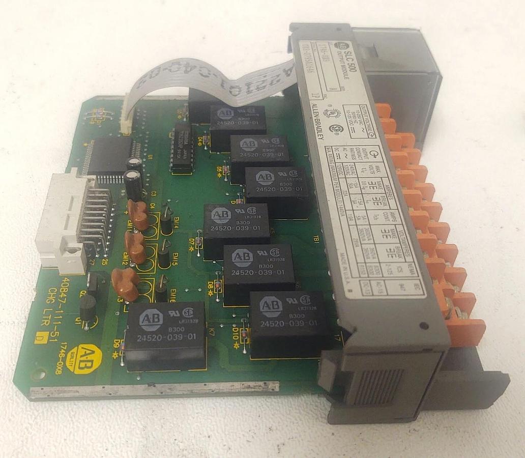 Used 🔥Allen Bradley 1746-OX8 SLC 500 8 Point Output Module Relay