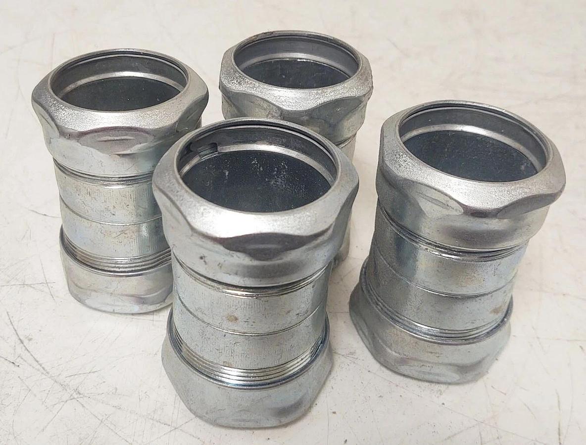 🔥 (LOT 4) 1-1/2 INCH STEEL EMT COMPRESSION COUPLING CONDUIT FITTING