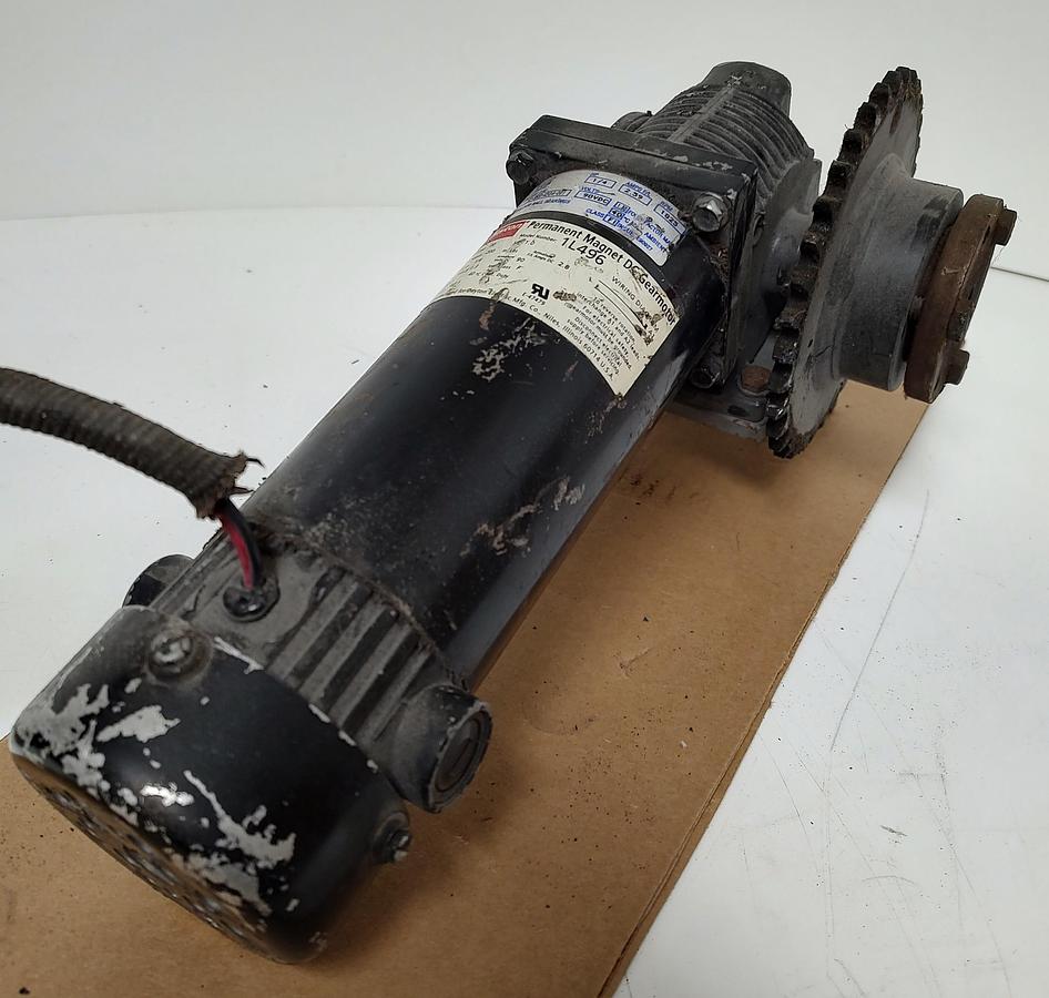Used Dayton 1/4hp 30rpm DC Gear Motor 1L496