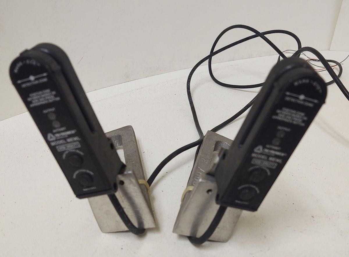 Used 🔥(LOT 2) Tri-Tronics  MEWL Eye Label Sensors