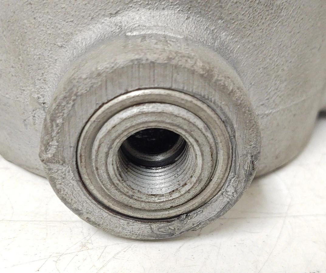 🔥 Crouse-Hinds GUAX49, 1-1/4" Hub, Iron, Explosion Proof Conduit Outlet Box