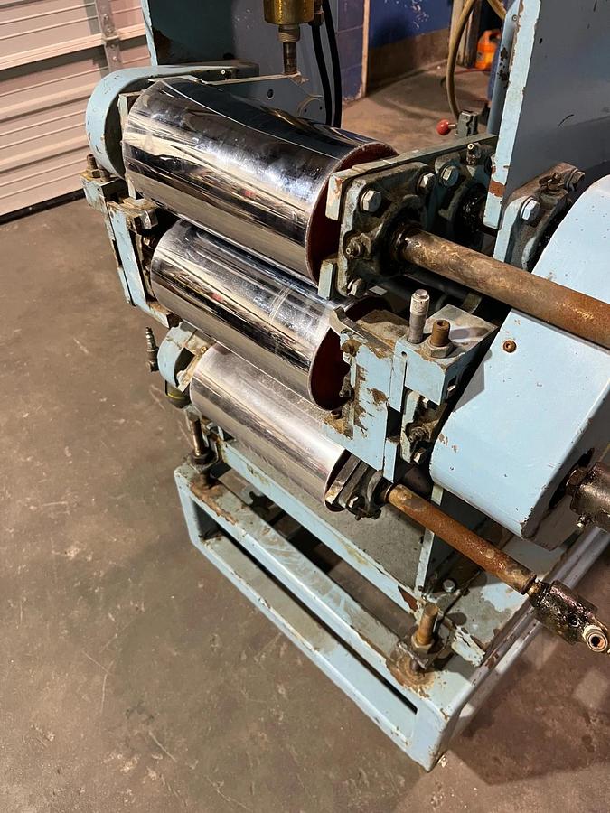 Used Sterling 3 HP 1" Extruder with 8" EDI U75 Sheet die Killon 3 Roll Sheet Stack