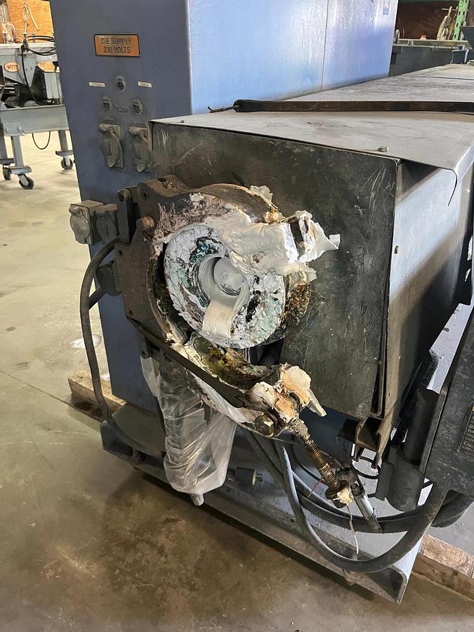 Used HPM 3.5" Extruder 150 HP 30:1 L/D Strand Die