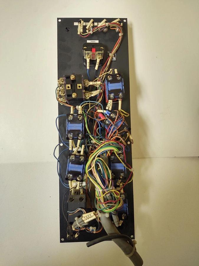 Used Mitsubishi 90-210 Ton Plastic Injection Molding Machine Operator Switch Panel