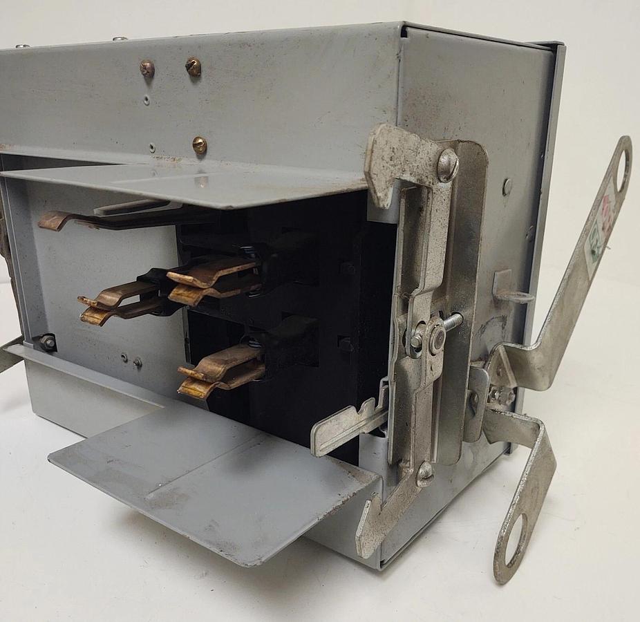 Used 🔥 Siemens ITE RV362G XL-X Fusible Busway Switch Plug, 600VAC, 60A