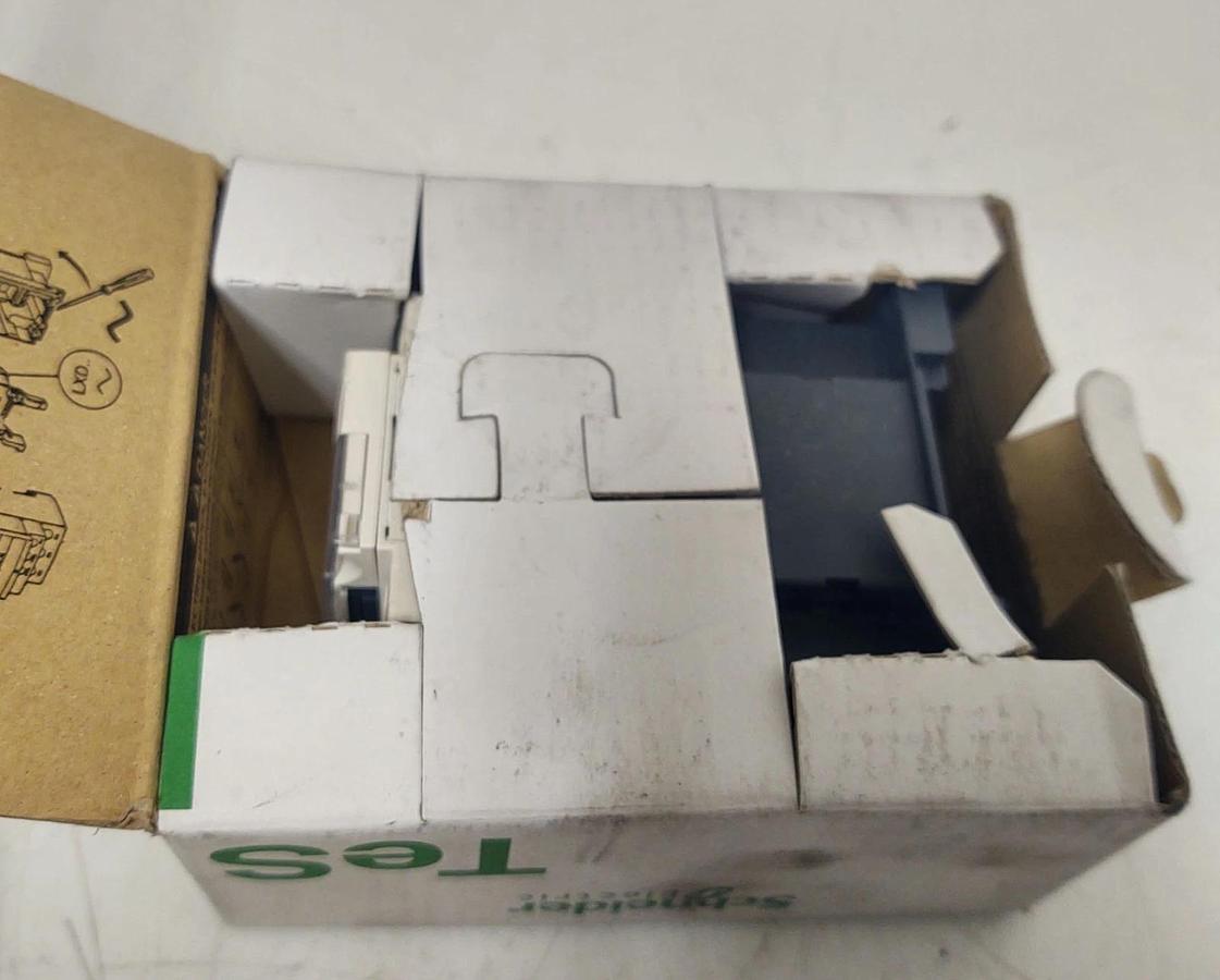 🔥Schneider LC1D09G7 Contactor 120V Coil LC1D09G7