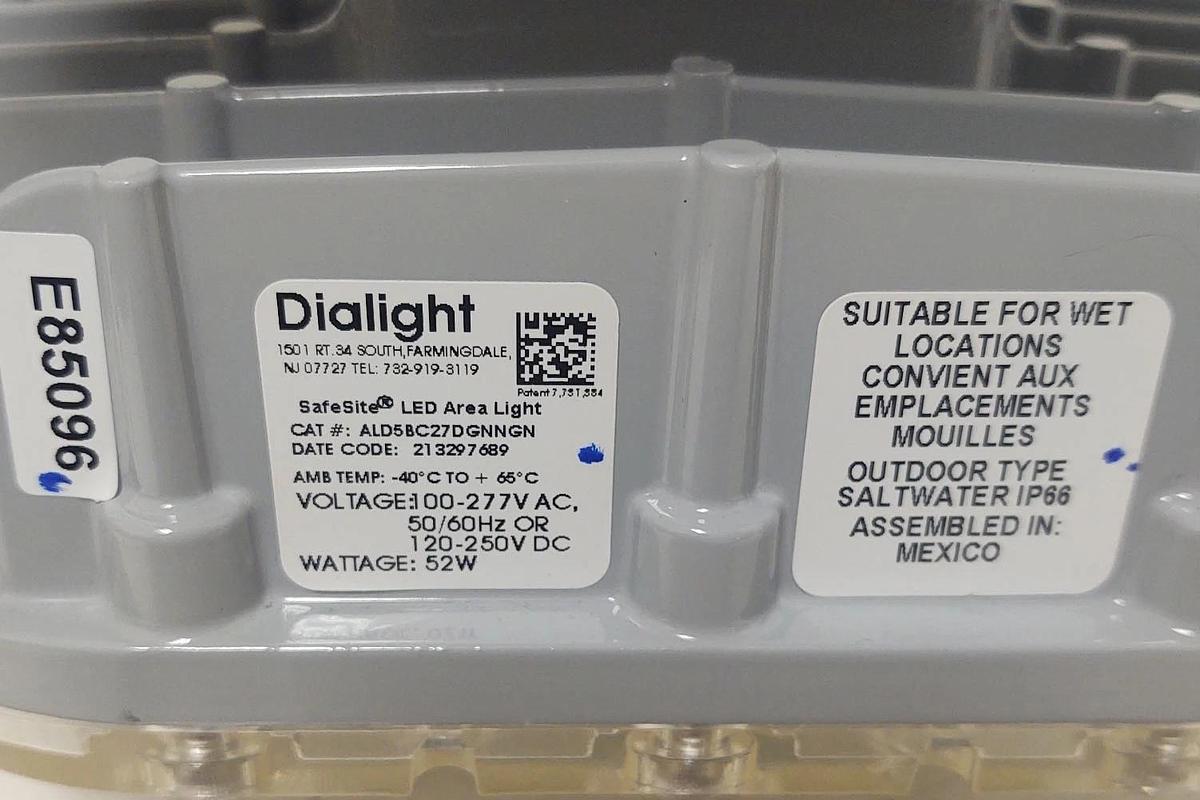 🔥(NEW) DIALIGHT - ALD5BC27DGNNGN - SAFELIGHT - LED AREA LIGHT - 100/277 VAC