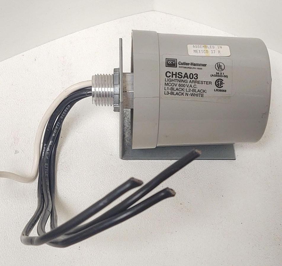 Used 🔥Cutler-Hammer CHSA03 Lightning Arrester 600VAC Surge Protector