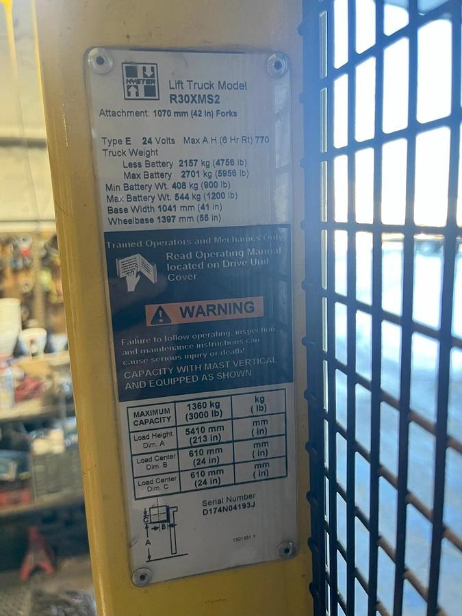 Used 2011 HYSTER R30XMS2 ELECTRIC 3000LB ORDER PICKER NARROW AISLE FORKLIFT Forktruck
